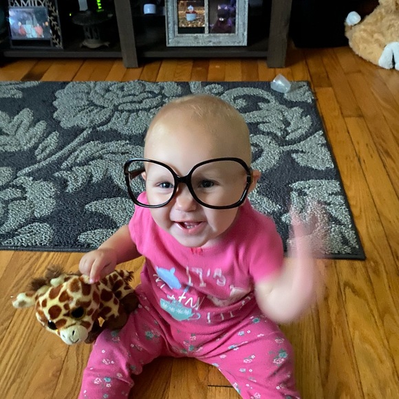 Meet your Posher, Tonya - Picture 2 of 3